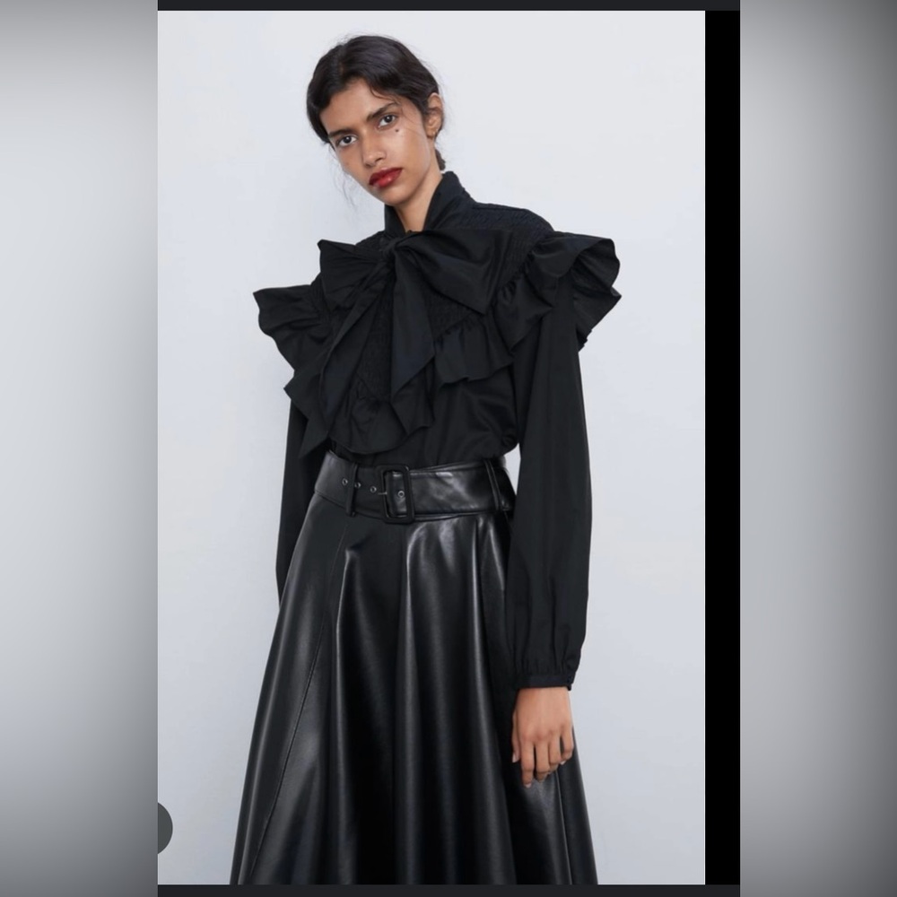 ZARA size L woman Elegant Black Ruffled Blouse and Skirt Set